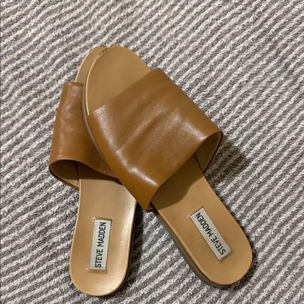 Steve Madden Tan Leather Sandals